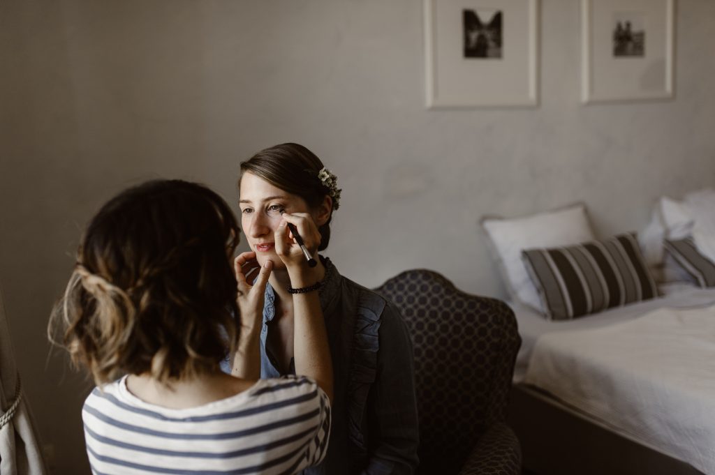 Maquillage de la mariée pour mariage romantique