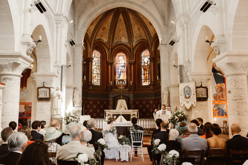 Pendant la cérémonie de mariage