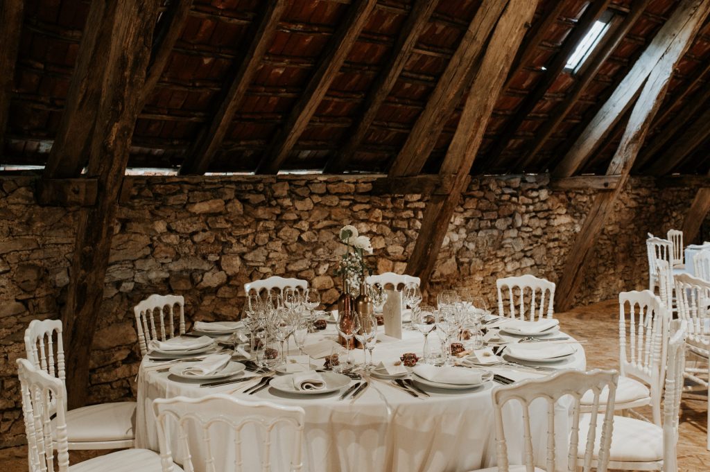 Une table du mariage champêtre